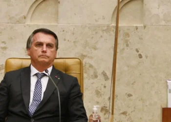 maioria-dos-brasileiros-e-contra-anistia-a-bolsonaro,-segundo-datafolha