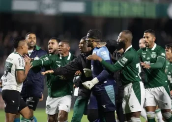 goias-sai-no-prejuizo-apos-confusao-e-tera-oito-desfalques-diante-do-paysandu;-veja-a-lista