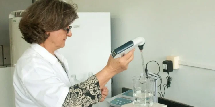 caiado-sanciona-lei-que-moderniza-estrutura-da-fapeg-e-reforca-ciencia-em-goias