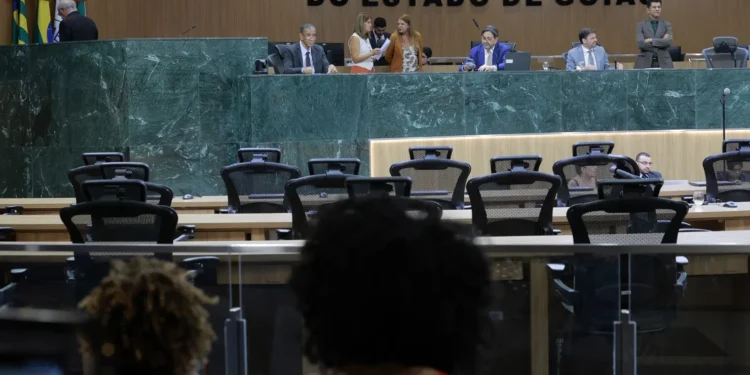 mdb,-uniao-brasil,-pl-e-pt-tem-problemas-para-montar-chapas