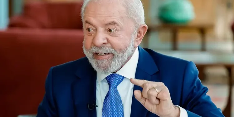 genial/quaest-aponta-lula-com-ate-47%-e-vitoria-sobre-todos-os-adversarios-em-2026