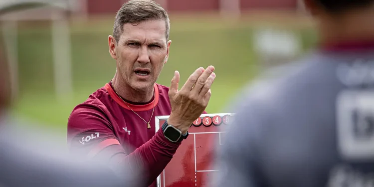 paulo-turra-garante-que-o-vila-nova-segue-vivo-na-briga-pelo-acesso