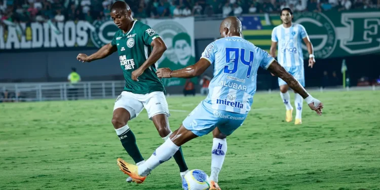 goias-x-paysandu:-arbitragem,-escalacoes,-horario-e-onde-assistir