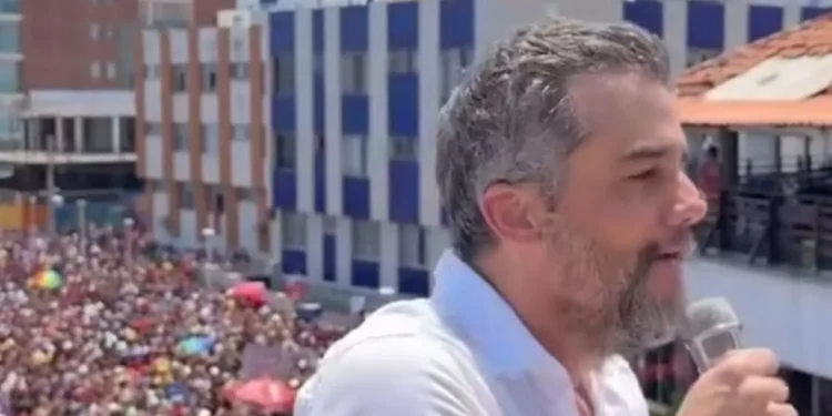 artistas-lideram-atos-em-todo-o-brasil-contra-anistia-do-8-de-janeiro-e-pec-da-blindagem