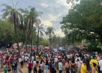 multidao-ocupa-ruas-da-capital-contra-a-pec-da-blindagem-e-reforca-mobilizacao-nacional