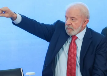 brasil-nao-convida-eua-para-evento-sobre-democracia