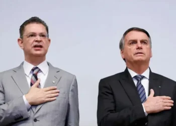 lider-do-pl,-sostenes,-afirma-que-bolsonaro-“esta-confiante”-da-anistia-no-congresso