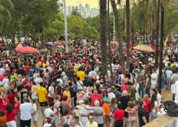 da-anistia-a-dosimetria:-protestos-viram-jogo-contra-bolsonaro-no-congresso