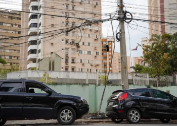 fios-energizados-soltos-em-goias-tornam-se-ameaca-mortal-apos-temporais
