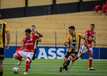 vila-nova-empata-com-novorizontino-e-engata-sequencia-de-sete-jogos-sem-vencer