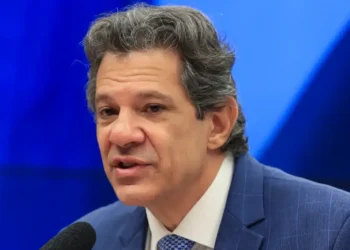 haddad-diz-que-tarifaco-de-trump-afeta-micro,-mas-nao-a-macroeconomia 