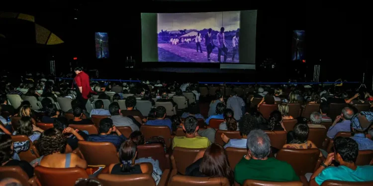 cinema-nacional-conquista-publico-e-cresce-700%-em-dois-anos