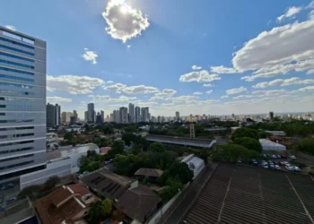 goiania-enfrenta-calor-intenso,-seca-prolongada-e-alerta-para-queimadas