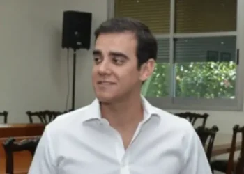 saiba-quem-e-o-ex-deputado-iram-saraiva-junior,-preso-suspeito-de-estuprar-a-filha-de-2-anos