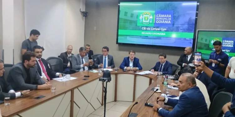 primeira-oitiva-da-cei-da-limpa-gyn-expoe-aditivos-e-frota-de-caminhoes