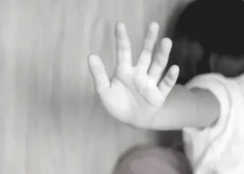 policia-prende-idoso-apos-denuncia-de-relacionamento-com-menor-de-idade-em-caldas-novas