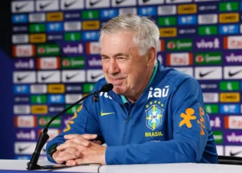 carlo-ancelotti-se-prepara-para-amistosos-apos-um-ciclo-marcado-por-controversias