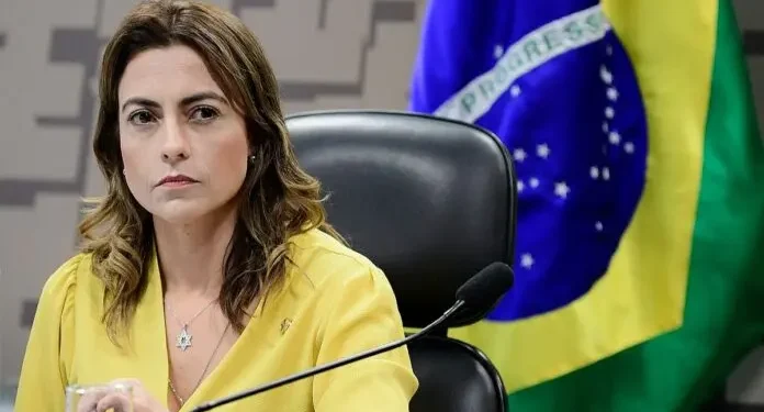 senadora-exibe-tres-vezes-video-de-bolsonaro-em-sessao-da-cpmi-do-inss