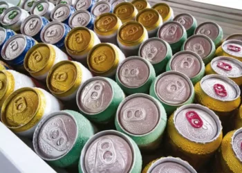 cerveja-em-lata-tem-risco-de-contaminacao-por-metanol?-especialista-responde
