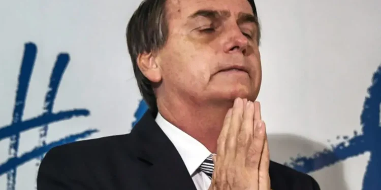 defesa-de-bolsonaro-pede-ao-stf-autorizacao-para-grupo-de-oracao-de-michelle