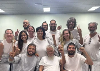 os-13-ativistas-brasileiros-detidos-em-israel-sao-liberados-na-jordania