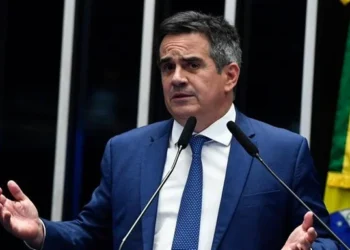 ciro-nogueira-pede-ao-stf-autorizacao-para-visitar-bolsonaro