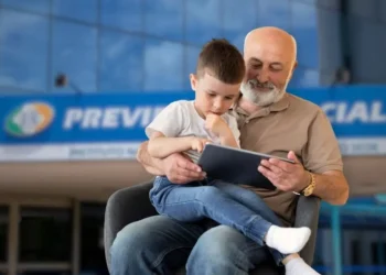 nova-lei-garante-pensao-do-inss-a-netos,-enteados-e-sobrinhos