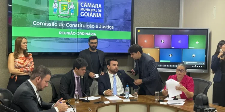 em-nova-derrota-politica-de-mabel,-ccj-aprova-suspensao-da-calamidade-financeira
