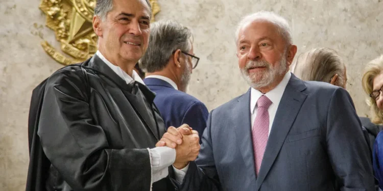 aliados-de-lula-apontam-nome-como-favorito-para-vaga-no-stf