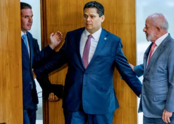 em-derrota-do-governo-lula,-oposicao-retira-mp-da-taxacao-da-pauta