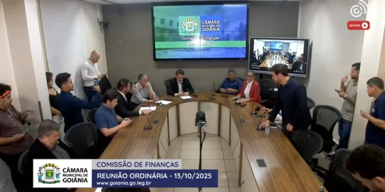 votacao-da-taxa-do-lixo-tem-pedido-de-vista-para-evitar-vitoria-da-base