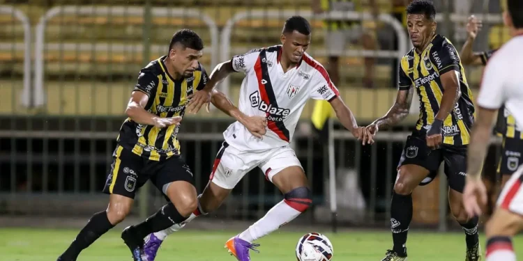 atletico-go-vive-noite-desastrosa-contra-o-volta-redonda-e-acende-alerta-antes-de-classico