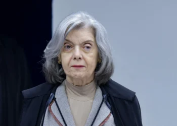carmen-lucia-avalia-aposentadoria-antecipada-e-pode-abrir-quarta-indicacao-de-lula-ao-stf