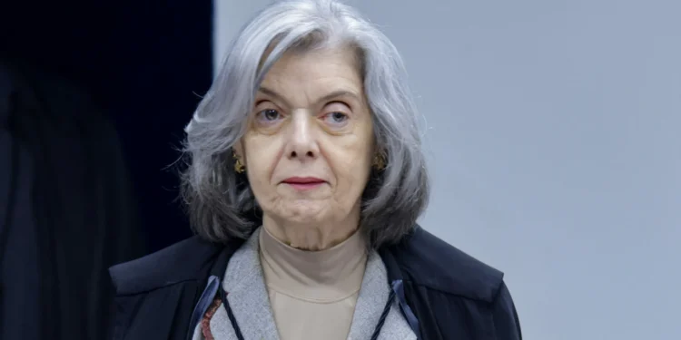 carmen-lucia-avalia-aposentadoria-antecipada-e-pode-abrir-quarta-indicacao-de-lula-ao-stf