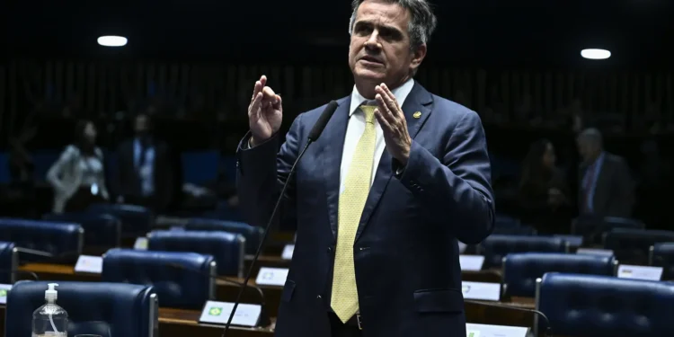 apos-bate-boca,-ciro-nogueira-procura-eduardo-bolsonaro