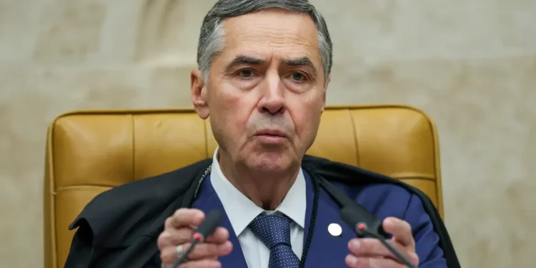 ministro-barroso-passa-mal-e-e-internado-em-brasilia-antes-de-aposentadoria-do-stf