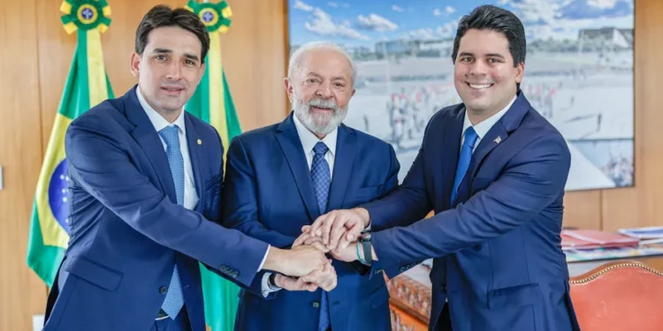 apos-demissoes,-lula-revela-sua-forca-e-coleciona-criticas