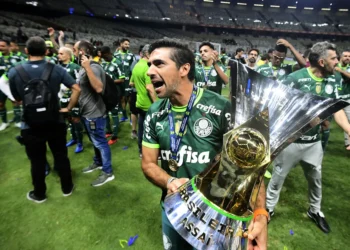 abel-ferreira-e-eleito-o-maior-tecnico-do-futebol-brasileiro-em-votacao-popular