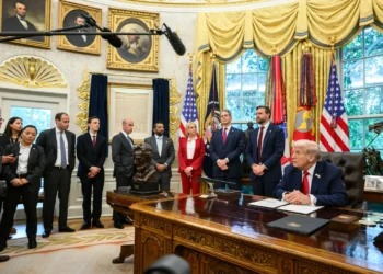 cessar-fogo-em-gaza-segue-em-vigor,-afirma-trump