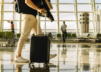 camara-aprova-urgencia-para-projeto-que-proibe-cobranca-de-bagagem-de-mao