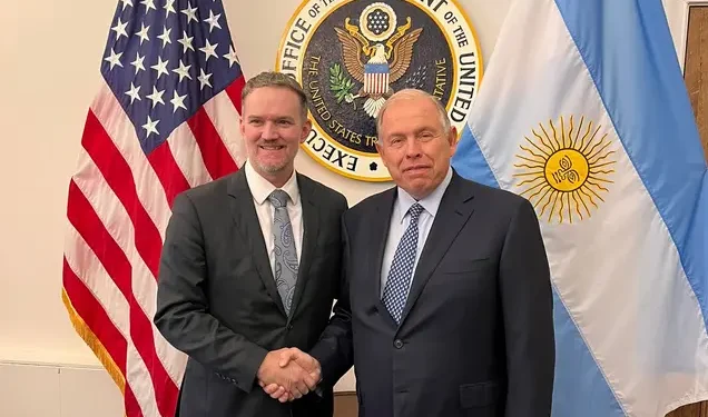 milei-e-pressionado-apos-renuncia-do-chanceler-apos-encontro-com-trump