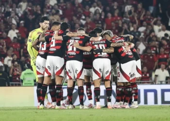 flamengo-vence-racing-e-sai-em-vantagem-na-libertadores