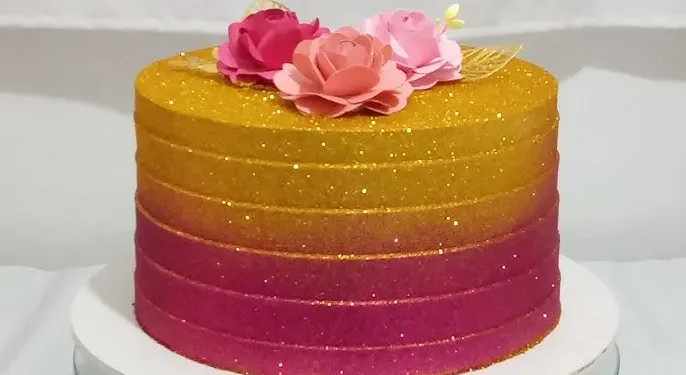 anvisa-proibe-uso-de-glitter-plastico-em-alimentos-e-produtos-de-confeitaria;-saiba-motivo