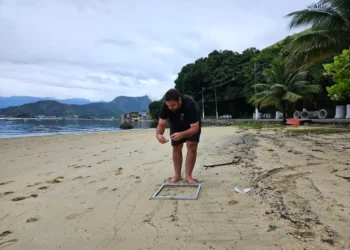 maior-estudo-sobre-microplasticos-revela-contaminacao-em-70%-das-praias-brasileiras