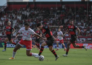atletico-go-sofre-virada-diante-do-crb-e-encerra-sonho-do-acesso