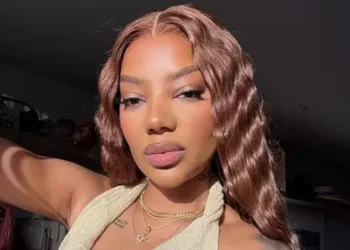 ludmilla-alerta-fas-sobre-riscos-durante-megaoperacao-no-rio-de-janeiro