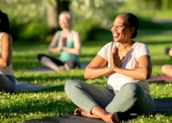 projeto-preve-aulas-gratuitas-de-yoga-e-meditacao-em-goiania