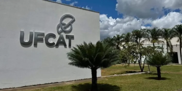 universidade-federal-de-catalao-lanca-concurso-com-salarios-de-ate-r$-13-mil