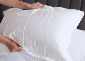 voce-sabe-quando-trocar-o-travesseiro?