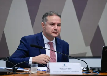 autoescola-deixara-de-ser-obrigatoria-para-tirar-cnh-ainda-em-2025,-afirma-ministro